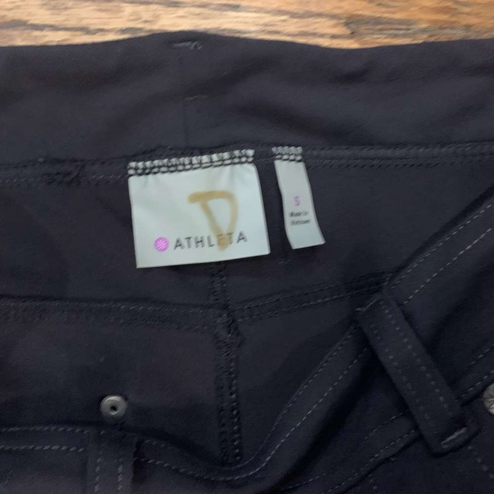 Athleta capri size small - Picture 3 of 4